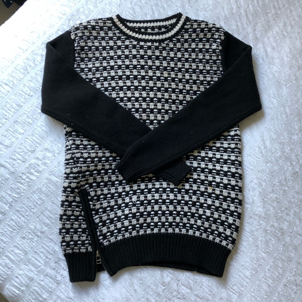 Aritzia sweater